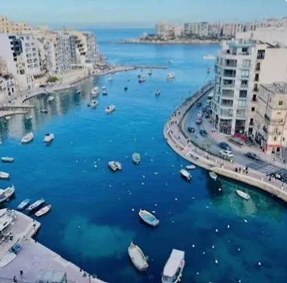 Sea Breeze Penthouse And Terrace Qawra