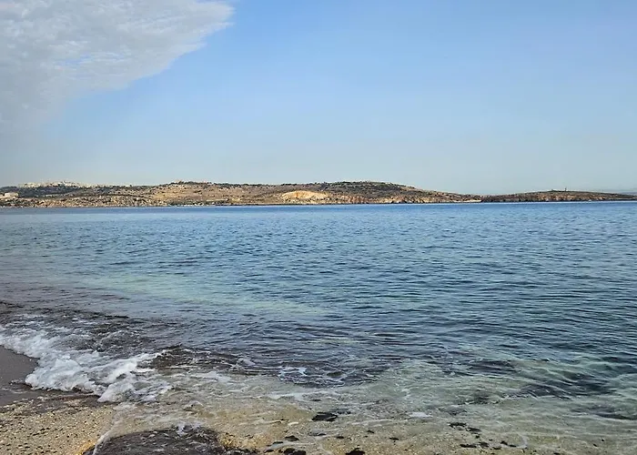 Sea Breeze Penthouse And Terrace Qawra San Pawl il-Baħar