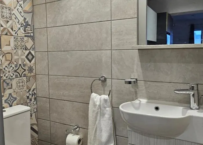 Sea Breeze Penthouse And Terrace Qawra *