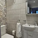 Sea Breeze Penthouse And Terrace Qawra *